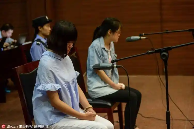 庭审现场:女子替闺蜜考试被判刑