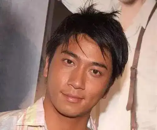 男生皮肤黑不好找女朋友?因为你不会这些穿衣搭配第3张