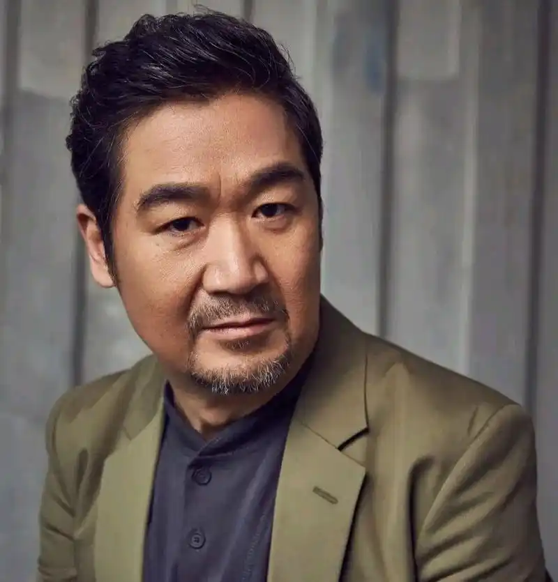 演员张国立说:"我和屠洪刚是好朋友.