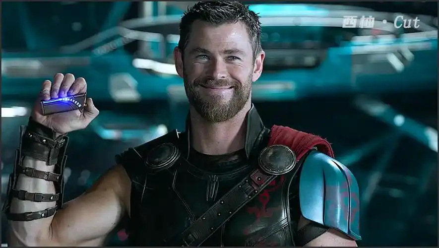 是人是鬼都在秀,只有洛基在挨揍 #漫威 #雷神3 #洛基 #精彩片段