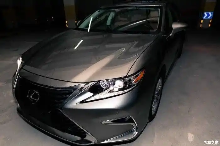 奔驰新e300l和雷克萨斯es300选一辆白给你要那辆