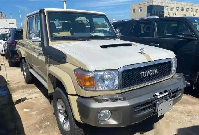 最复古的丰田lc越野车45t四驱落地79万手动5速最霸气