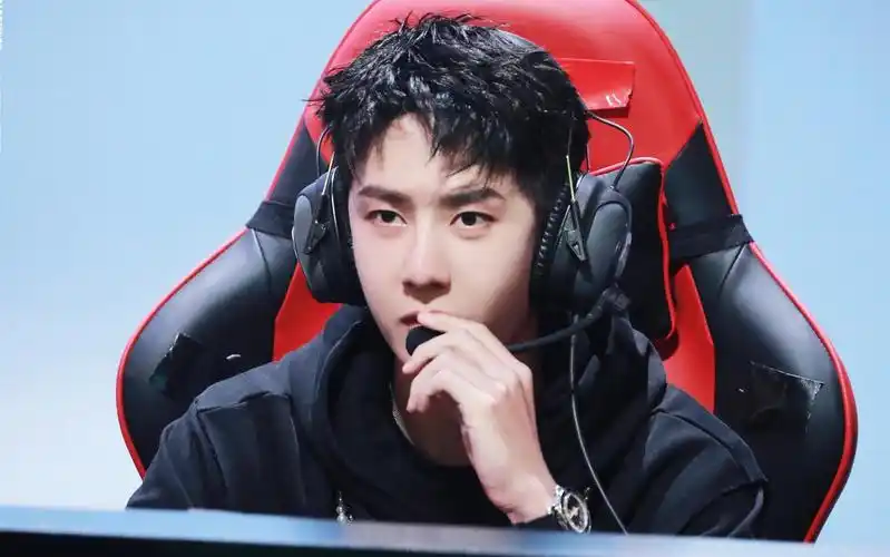 【王一博】和平精英/出场/比赛/站姐饭拍合集_哔哩哔哩_bilibili