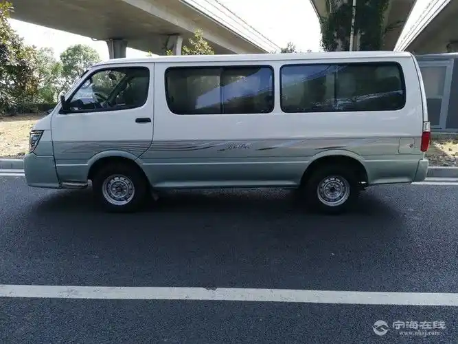 金杯海狮9座蓝牌,3.7万元,私家车寄卖可置换按揭