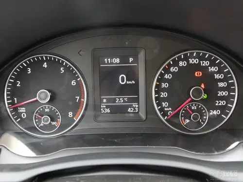 大众速腾 2011款 1.4tsi at技术型--仪表盘 / 249