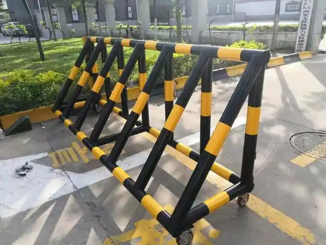 商洛移动路障带刺防撞拒马护栏阻车幼儿园单位学校防冲撞设施-陕西省