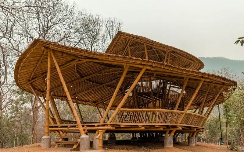 沉浸式欣赏大山里的双层竹屋 自然环保 竹建筑(设计 建造)境道原竹