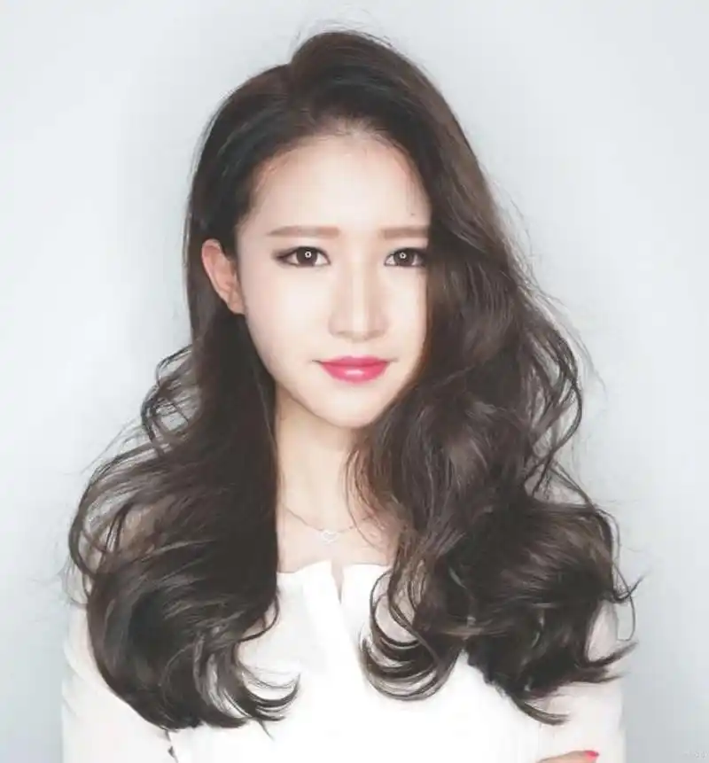 适合大脸女生的发型,下一个变美的就是你