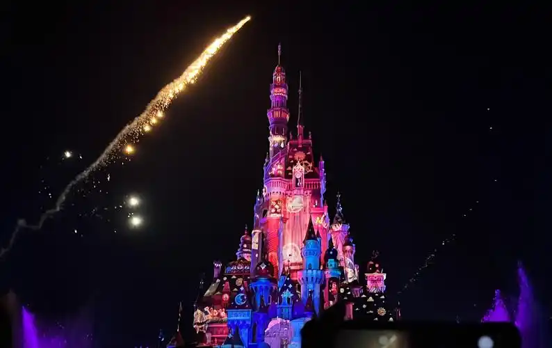 香港迪士尼灯光烟花秀