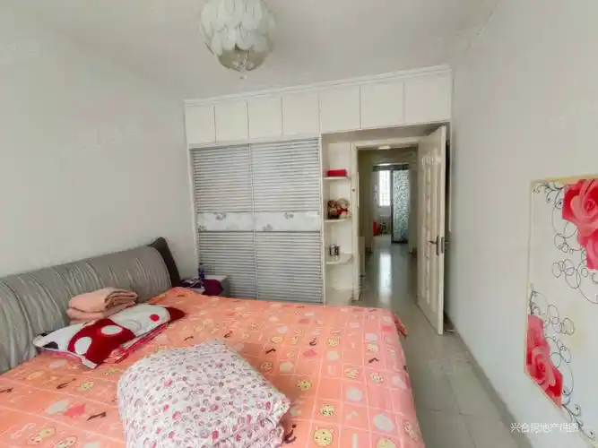 永和苑小区多层三楼1215平三室朝阳地上南向车库附房