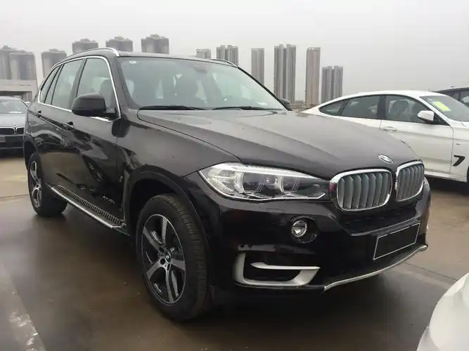 宝马x5xdrive40e星光棕摩卡现车优惠1699万元