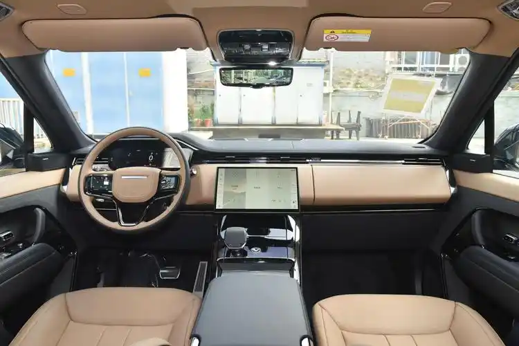 新款路虎揽胜运动版广州车展上市,3.0t/3.0t插混,售96.8万元起