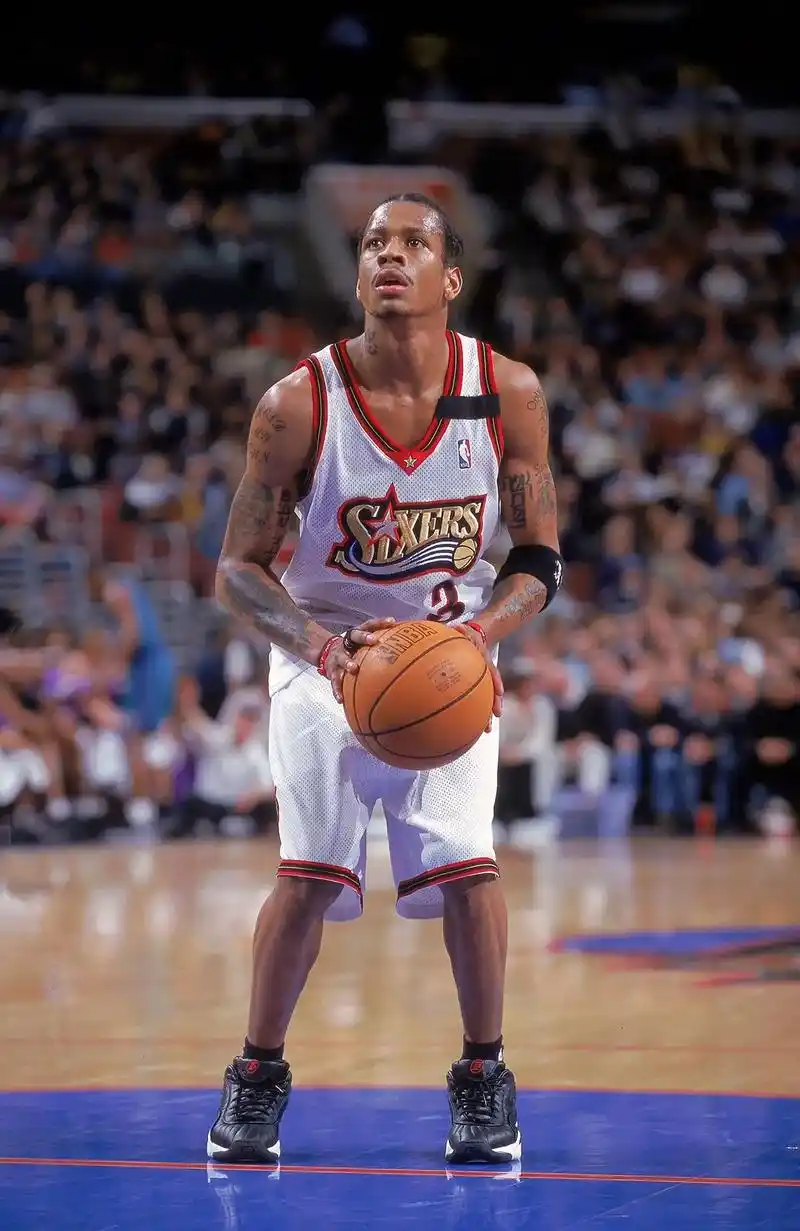 篮球男孩 #艾弗森#罚球 #你的投篮像谁 - 抖音