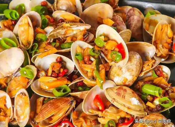 清洗花甲时有人加盐有人加醋都错了教你4招花甲狂吐沙