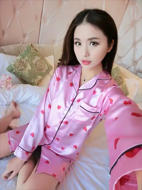 维密春秋长袖仿真丝睡裙衬衫睡衣冰丝开衫家居女性感丝绸中长款