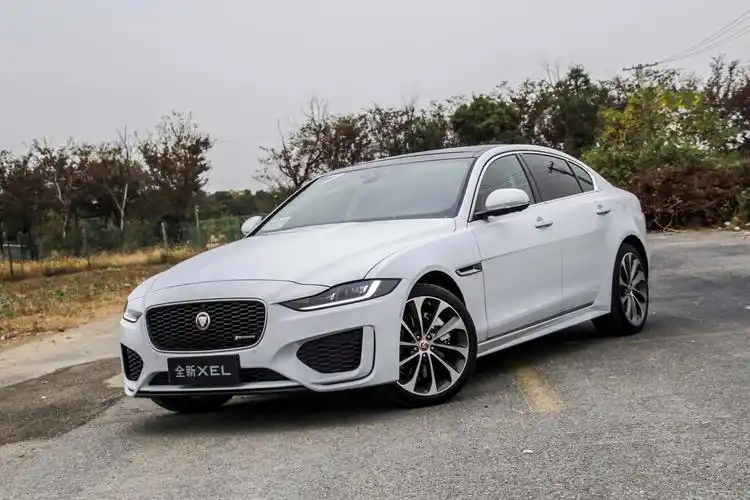 23万买辆豪华车,配2.0t 8at,比宝马3系更运动,捷豹xel怎么样?