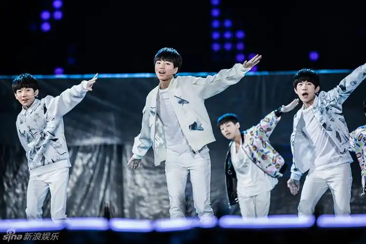 tfboys中秋晚会