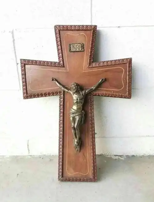 50年代欧洲耶稣十字架摆件介绍