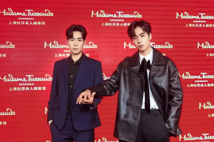 黄浦新玩法胡一天蜡像入驻上海杜莎邀你共赴心动派对