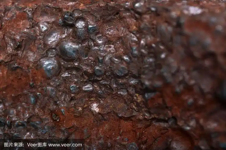 用光学显微镜工作室拍摄鲕状赤铁矿矿物样品