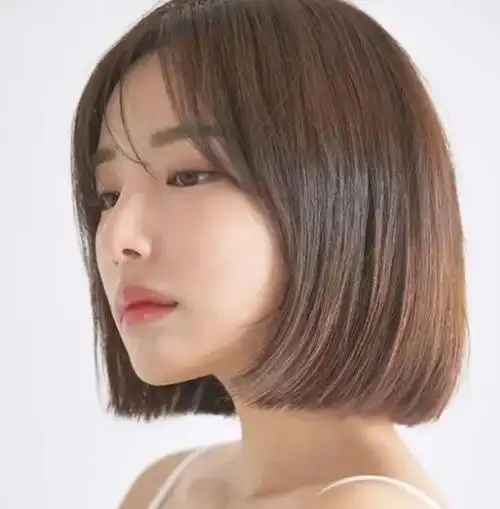 高人气一刀切发型模板 免打理短直发一酷又美_直发发型 - 美发站