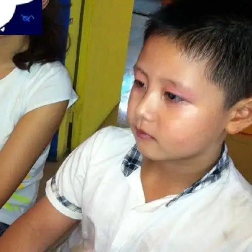 朱志鑫晒童年照