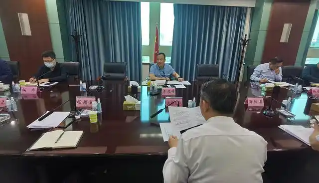 5月16日下午,市委常委,常务副市长李建涛主持召开全市基层消防力量