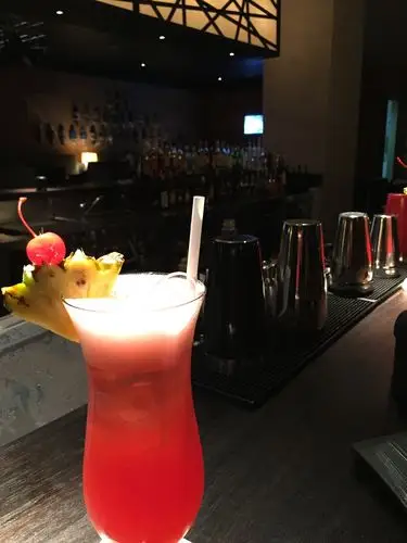 喜欢喝鸡尾酒的朋友一定听过新加坡司令,十大经典的鸡尾酒