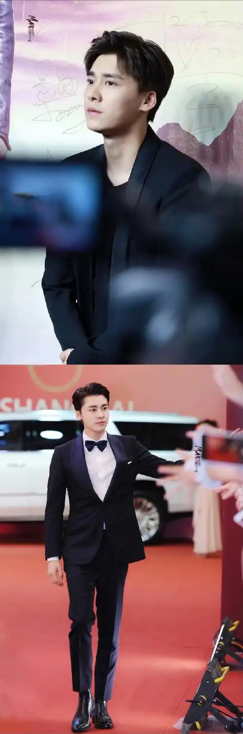 会少之又少#小草衣橱里的西装#大概整理了一下参与大家团建@李易峰