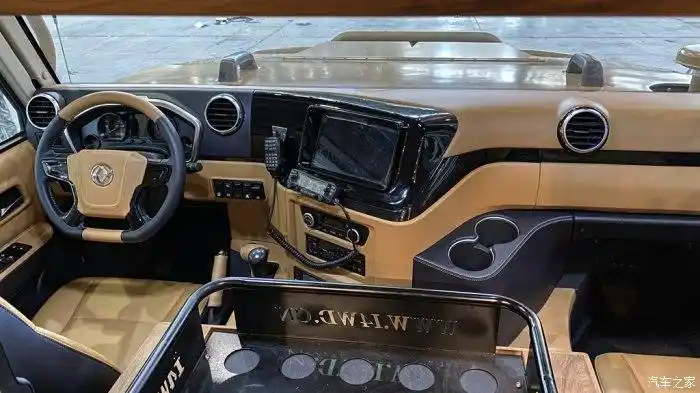 东风猛士游侠m50四驱越野房车内饰合集