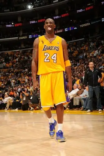 如果kobe 5 protro开通定制权限..._篮球鞋_什么值得买