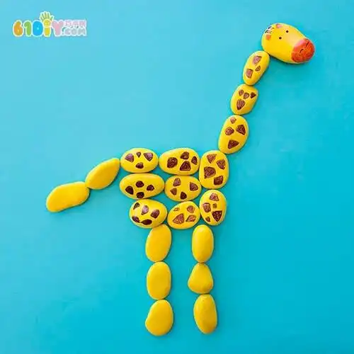 小石子制作长颈鹿拼图玩具