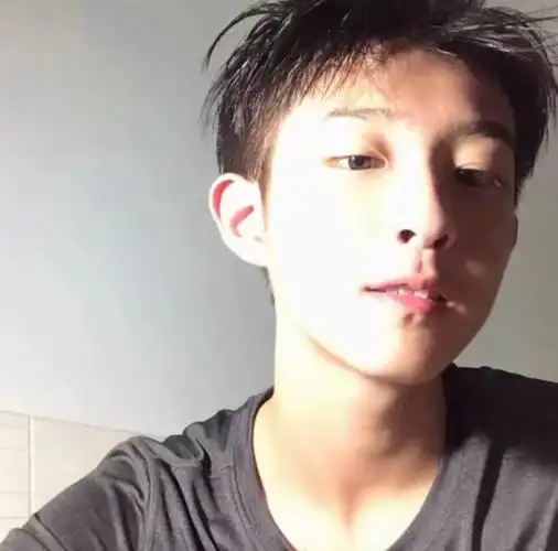 高清 真人男生头像 二传注明 黎尢关系卡 侵删致歉