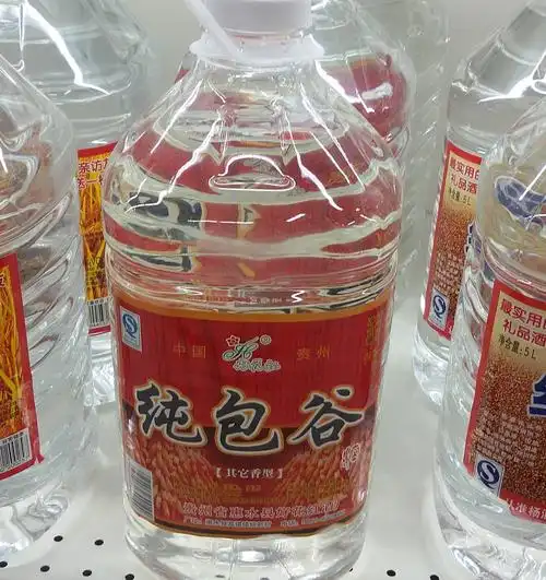 纯包谷酒