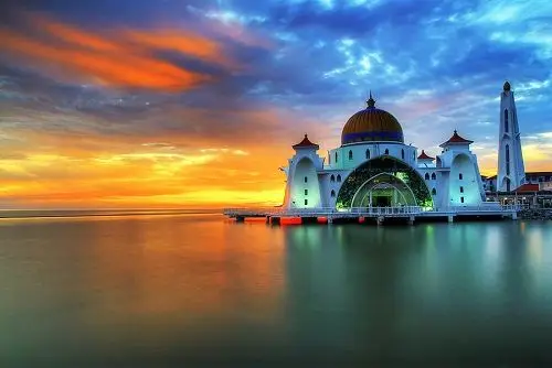 malacca strait mosque