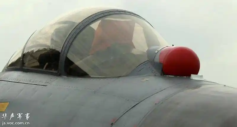 歼11b长春航展首亮相