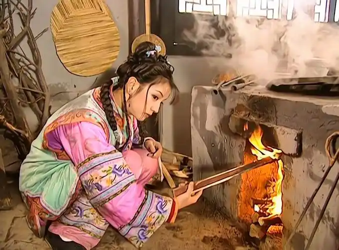 小燕子打不过母夜叉哈哈哈哈 还珠格格 第二部 1080高清 18-3