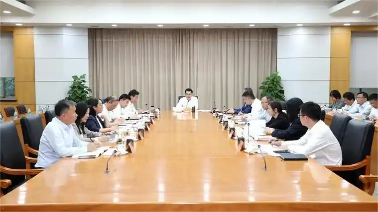 苏州市政府召开两会建议提案重点督办会 吴庆文讲话 - 苏州市人民政府