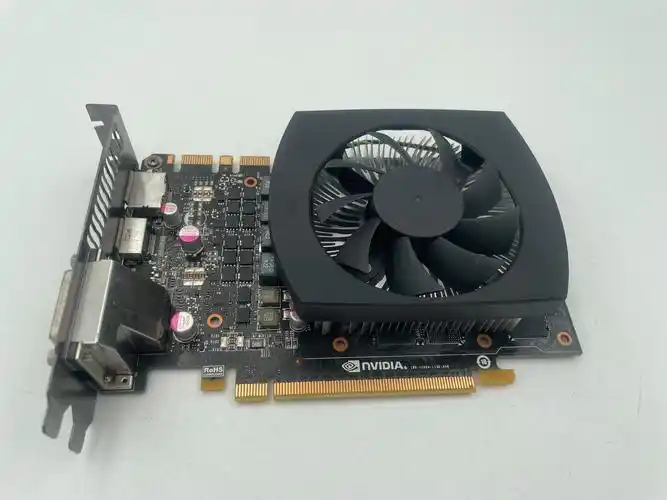 1,看一下参数,和精影gtx760 4g版的主要参数差不多完全一样这是nv gtx