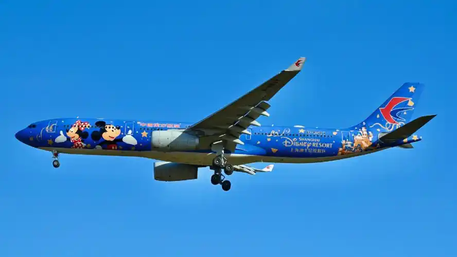 a330-343 上海迪士尼彩绘p4,p5&p6: asiana airlines 韩亚航空 a330