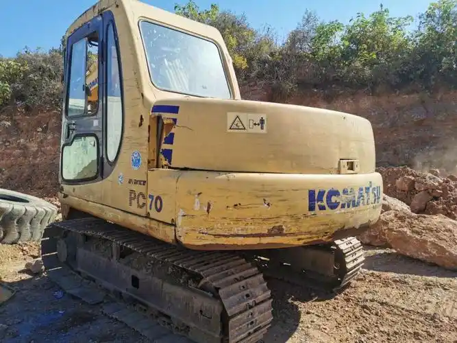 小松60吨位:6吨年限:不详小时:不详设备型号:pc60设备品牌:小松设备