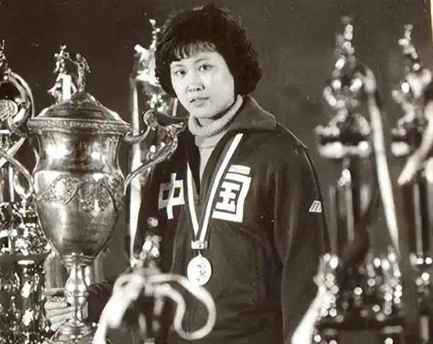 经过数年的时间,张洁云终于真正从失恋的阴影中解脱出来,重新找回了