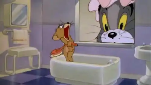 猫和老鼠:汤姆在偷看杰瑞洗澡,看把杰瑞吓的,都开始嗷嗷叫了