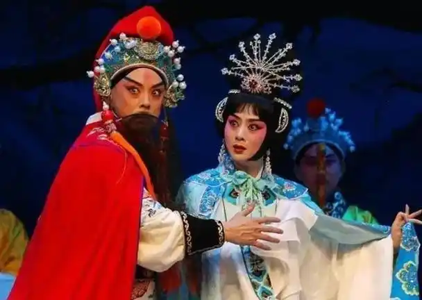 人前看起来风光无限咬牙撑起三个家庭于魁智背后有多心酸