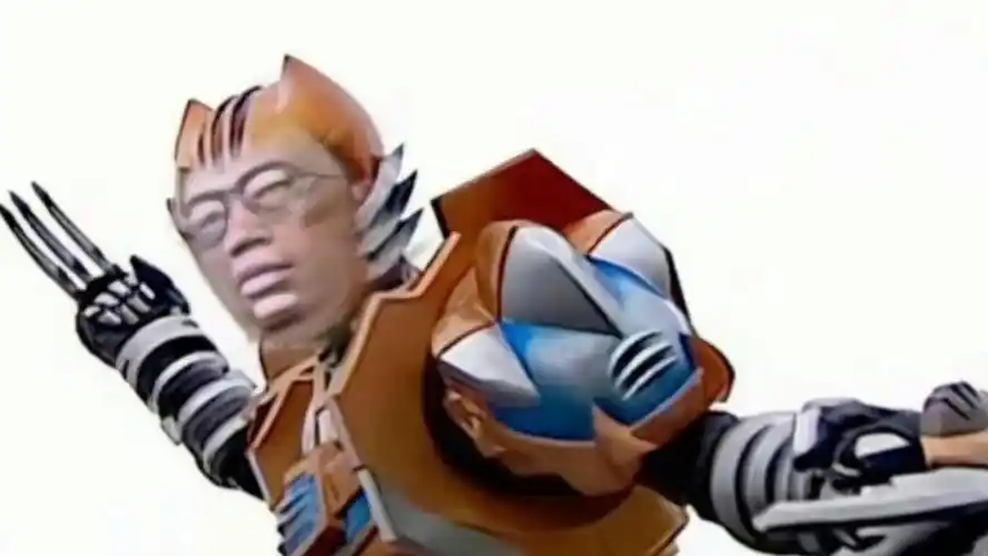 地虎侠究极进化-帝皇侠!