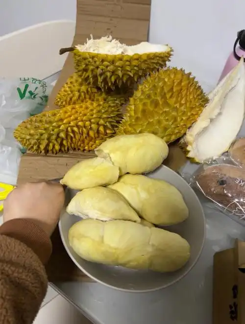 一个月吃四个榴莲