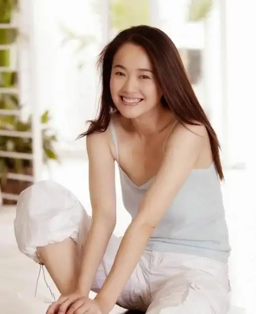 左小青个人资料简介及老公左小青与大她20岁的老公离婚