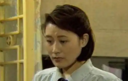 《故事里的中国》:重新演绎《渴望》,"现实版小芳"感恩养母