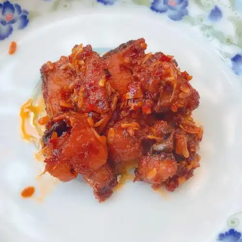 鄱阳湖酒糟鱼小吃江西特产婺源九江罐装即食鱼香辣鱼块下饭菜熟食