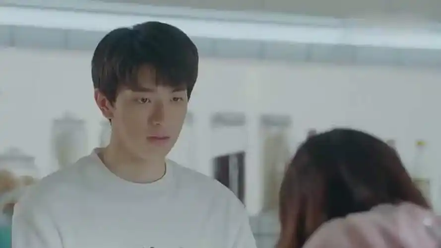 致我们暖暖的小时光高冷校草表白司徒末约会就向女友撒娇